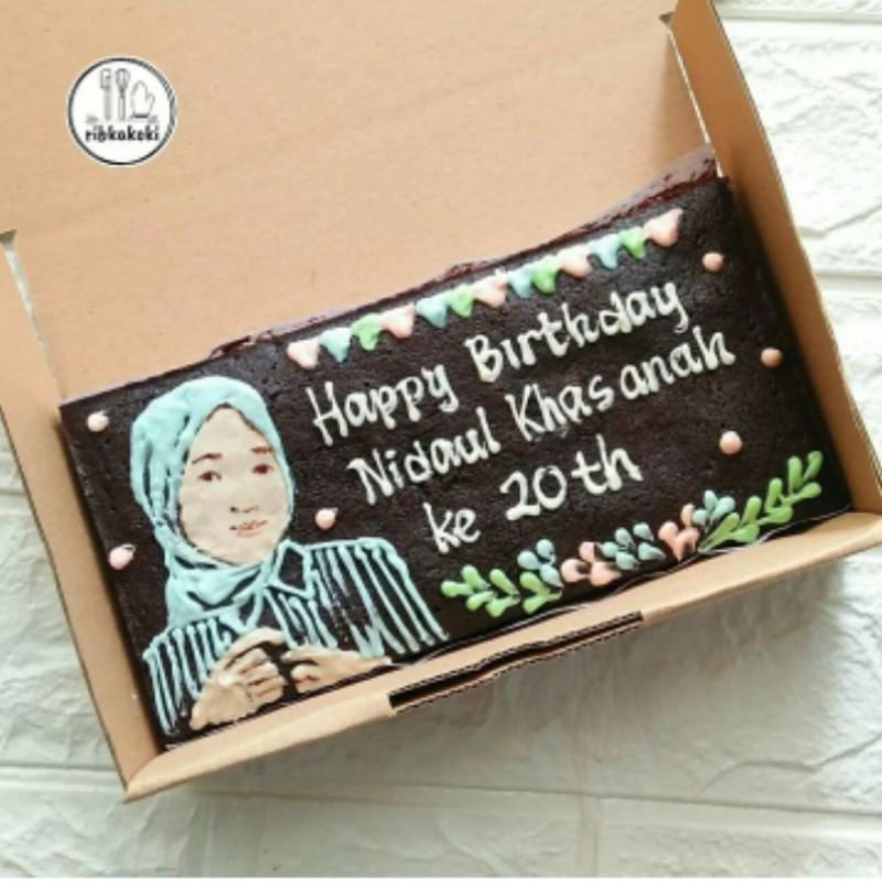 Ribkakoki Brownies Coklat Lukis Wajah