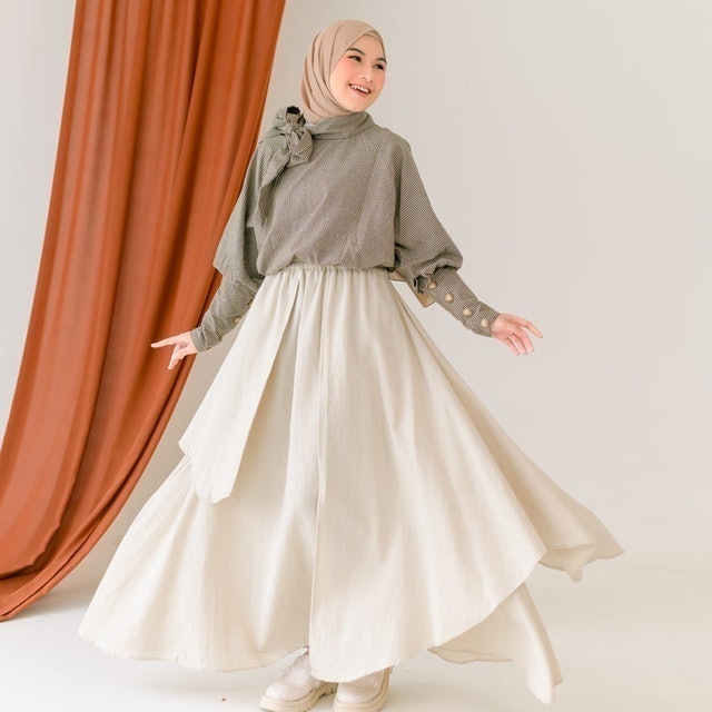 Theena Skirt 2
