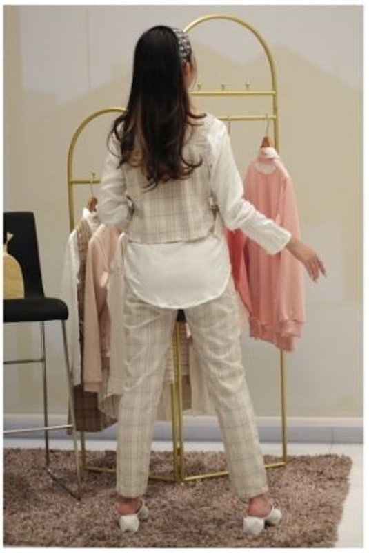Set Atasan dan Celana Motif Kotak Cream 4