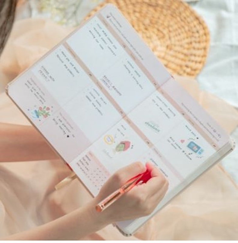 2023 Planner Living in Abundance Agenda 3