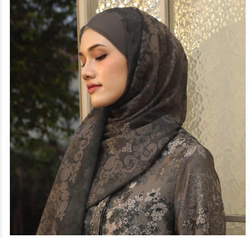 HijabChic Renna Olive Ash Pashmina 2