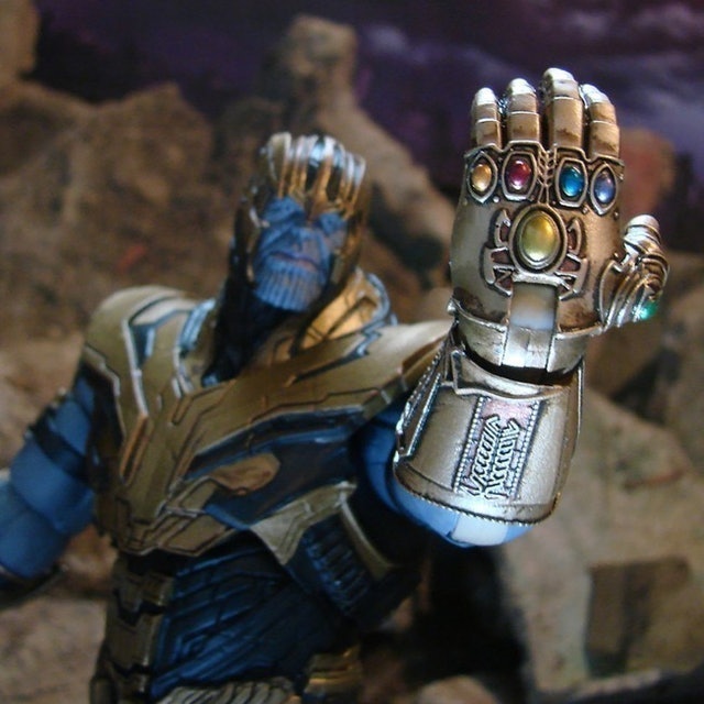 Marvel Select Thanos Collector Edition Action Figure 4