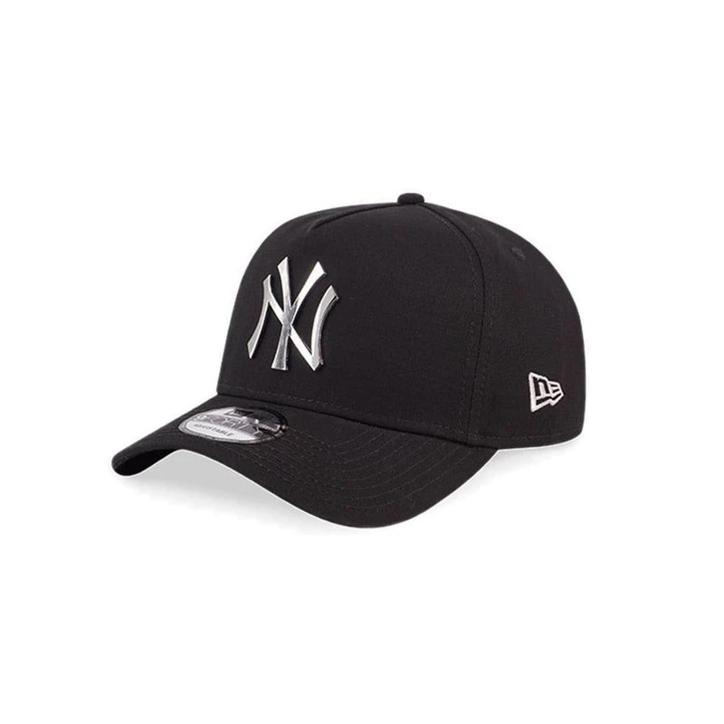 New Era 9Forty A-Frame MLB Metal Badge Silver New York Yankees Men's Cap 3