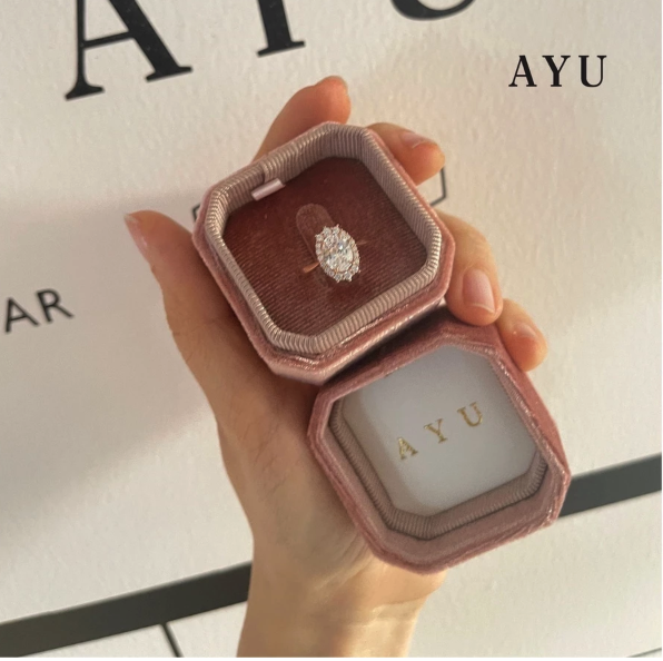 Ayu Sejati Ayu Gold Oval Grecian Solitaire 