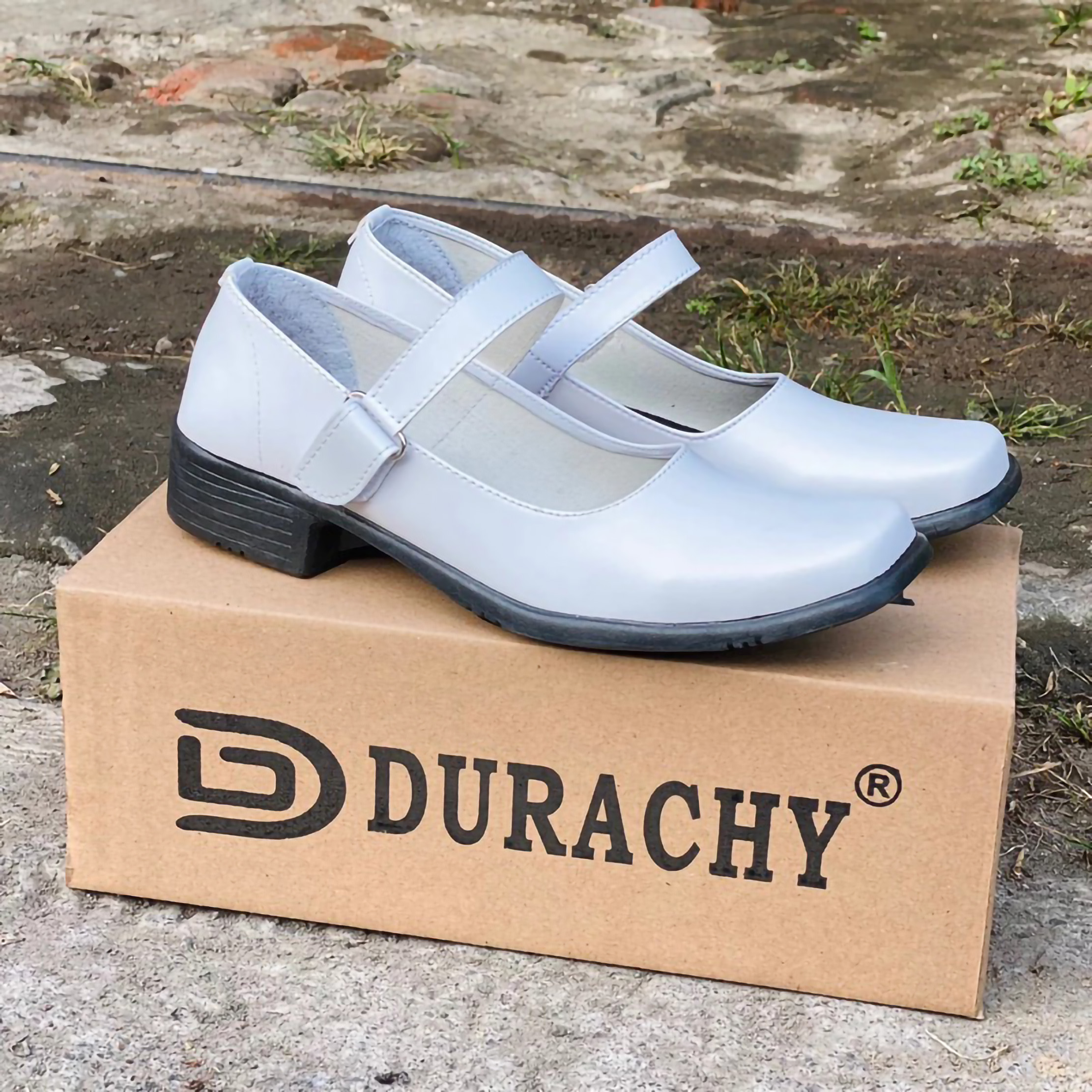  Durachy Sepatu Pantofel Wanita Putih DC-02