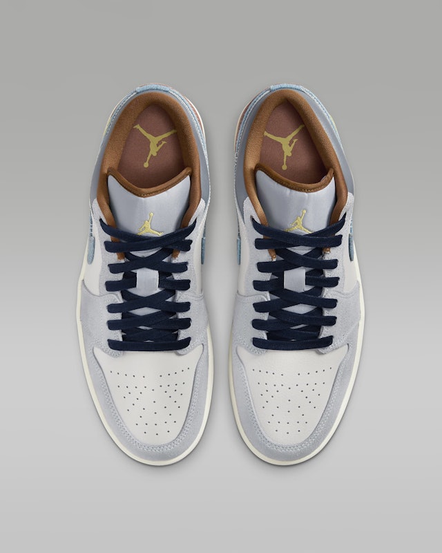 Air Jordan 1 Low SE 3