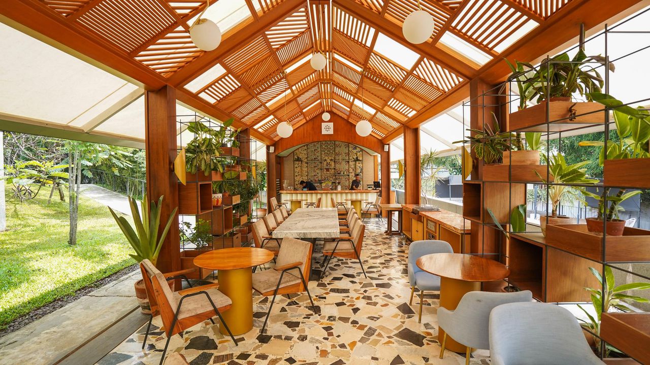 Maja Group Blackbird Hotel