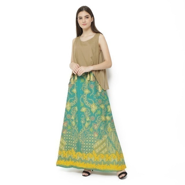  Gesyal Long Dress Maxi Tanpa Lengan Batik