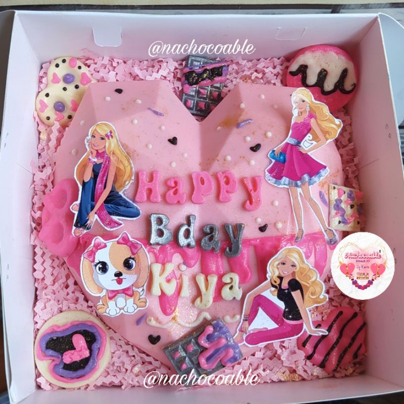 Nachocoable Pinata Cake Surprise Cake