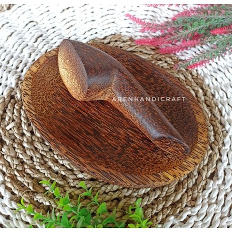 Aren Handicraft Cobek Oval + Ulekan Kayu Aren 23x17cm 2