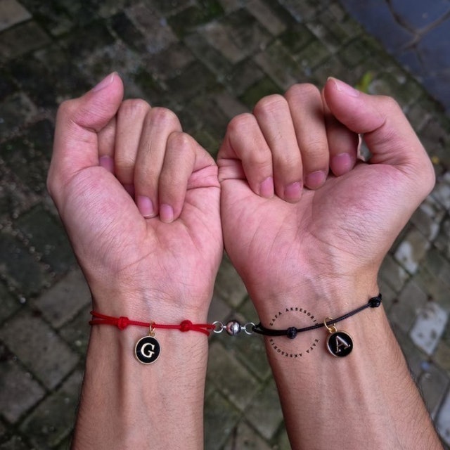 Zafa Aksesoris Gelang Magnet Couple Liontin Huruf Tali Tahan Air - ZBH X Circle Letter X Magnet