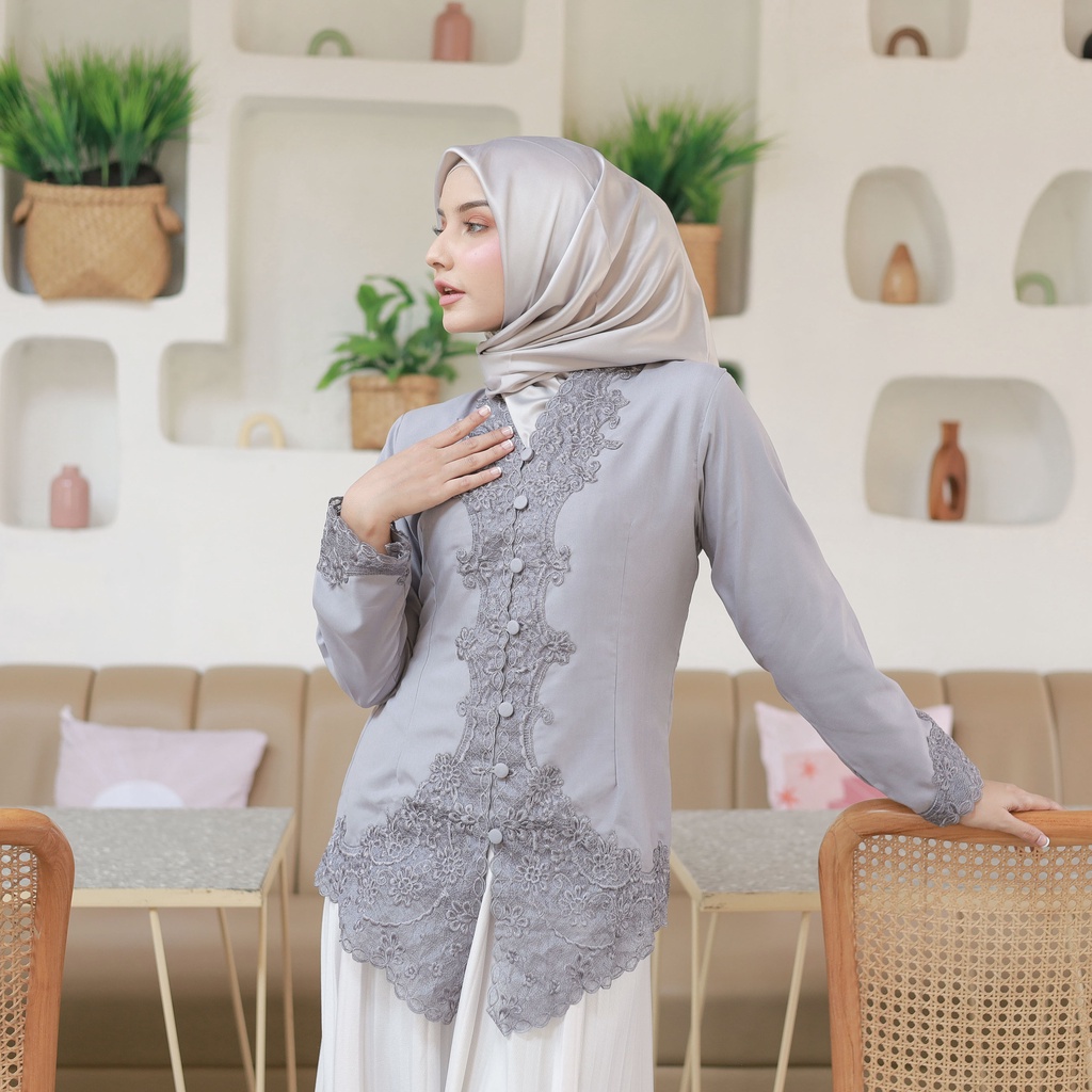 Kebaya Encim Bordir