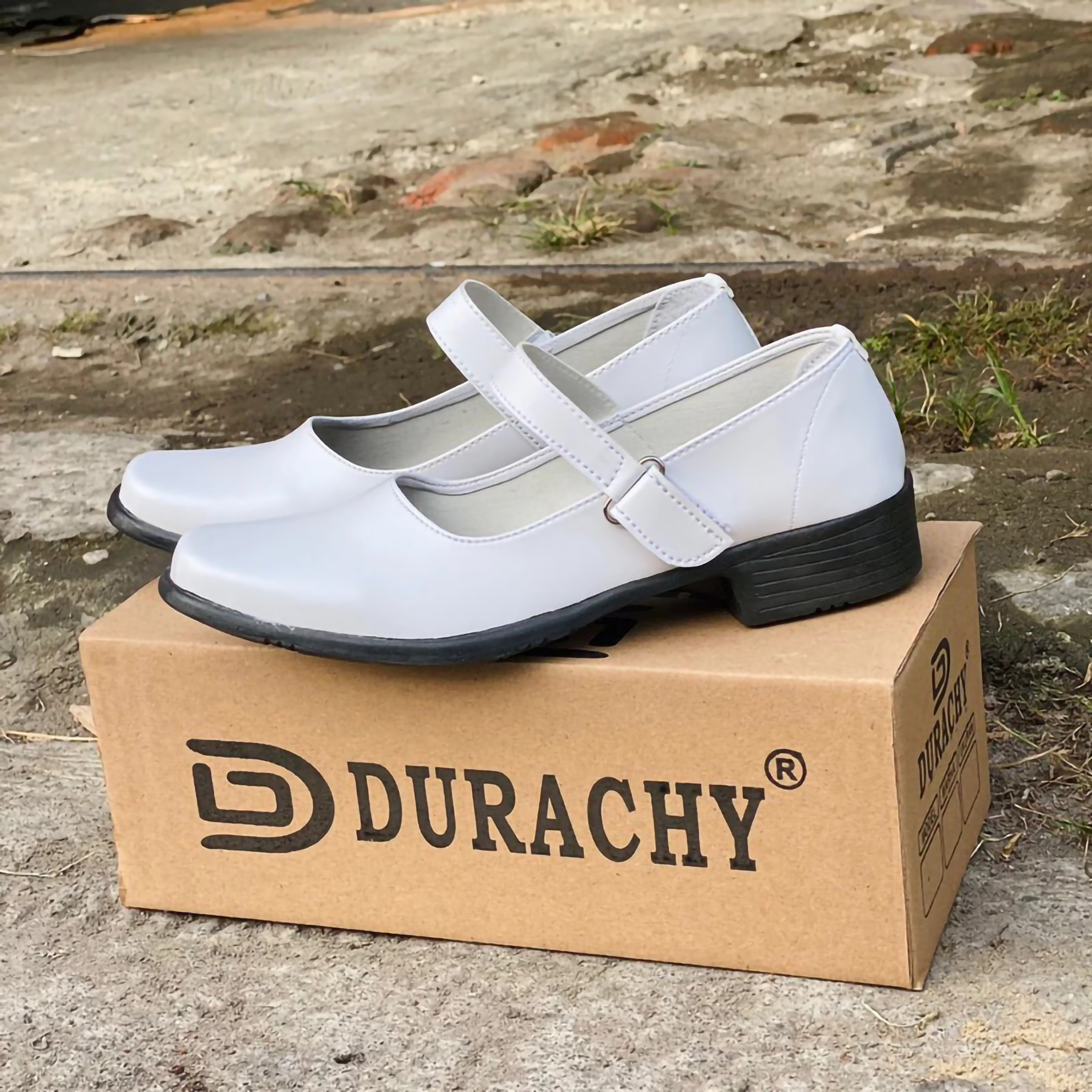  Durachy Sepatu Pantofel Wanita Putih DC-02