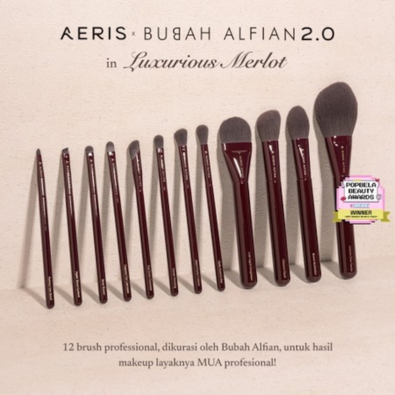 Aeris Beauté Merlot Pointed Eye Detail Brush 2