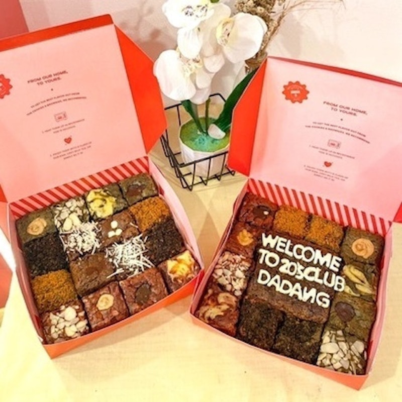 Rainbow Fudge Brownie Box 2