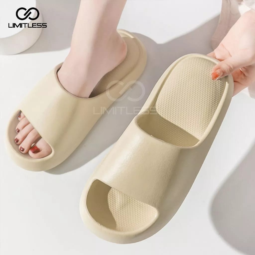 LIMITLESS LIMITLESS Sandal Slip On Wanita NAGITA
