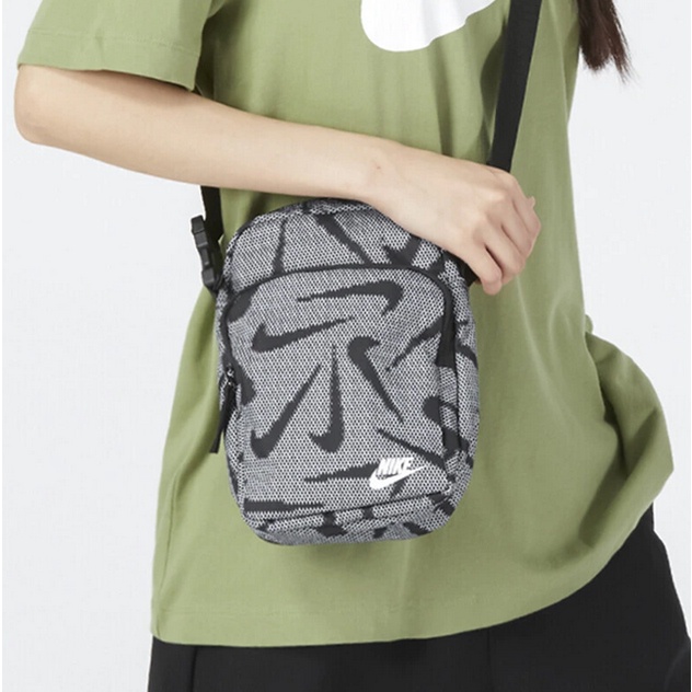 Heritage Cross-Body Bag 5