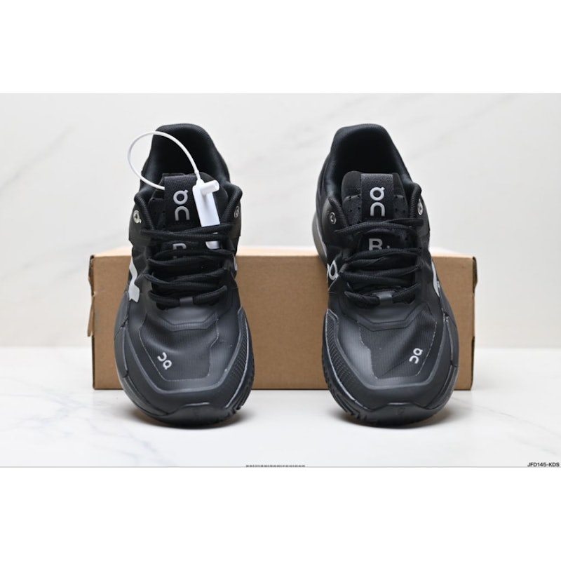 On The Roger Pro 2 All Black 2
