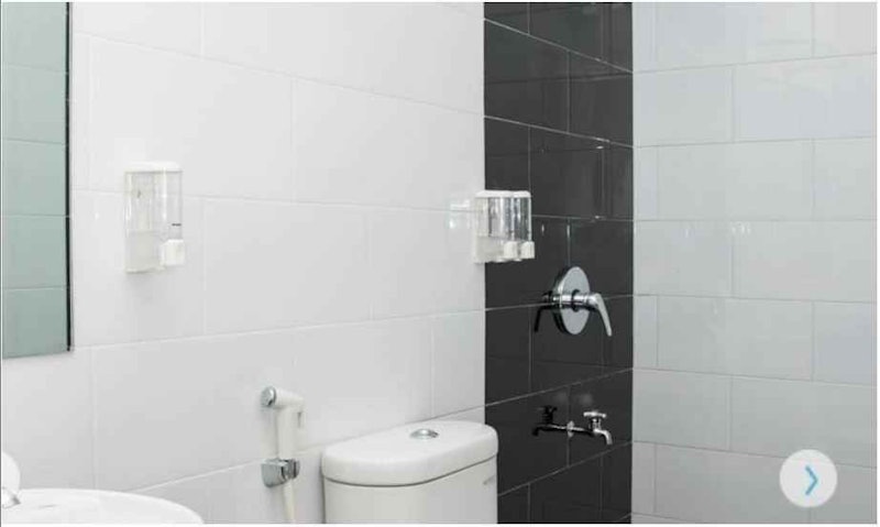 DeMIRA Hotel Gubeng Surabaya 5