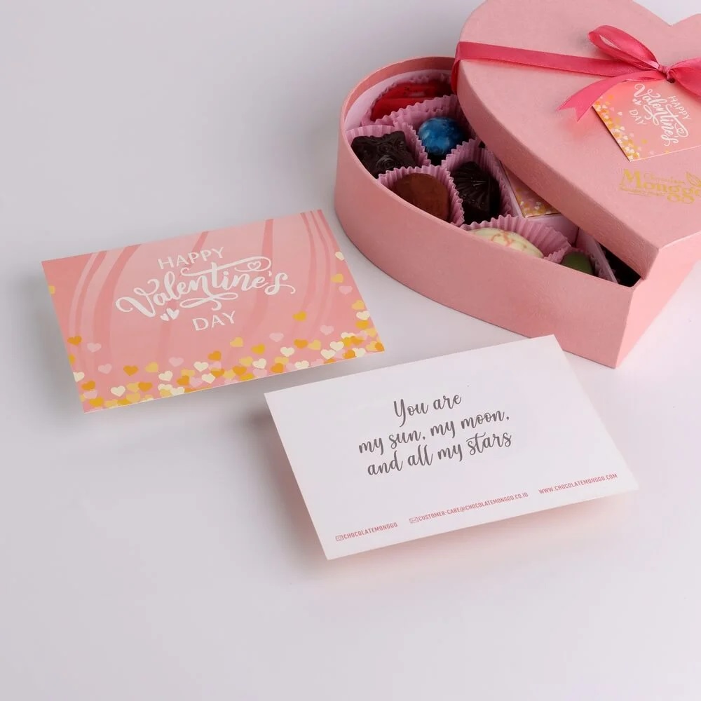 Anugrah Mulia Sentosa Chocolate Monggo Pralines Heart Shape Gift Box 16 pcs  