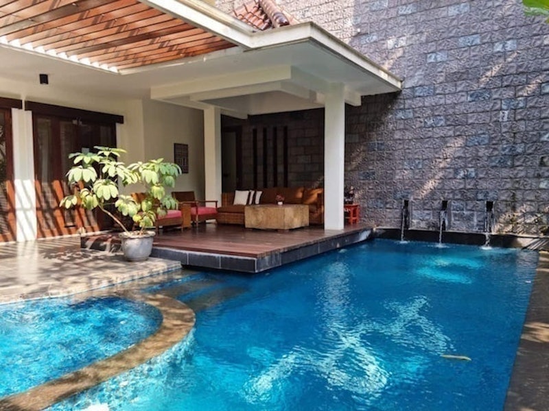 Luxury Villa in the Middle of Kemang 2