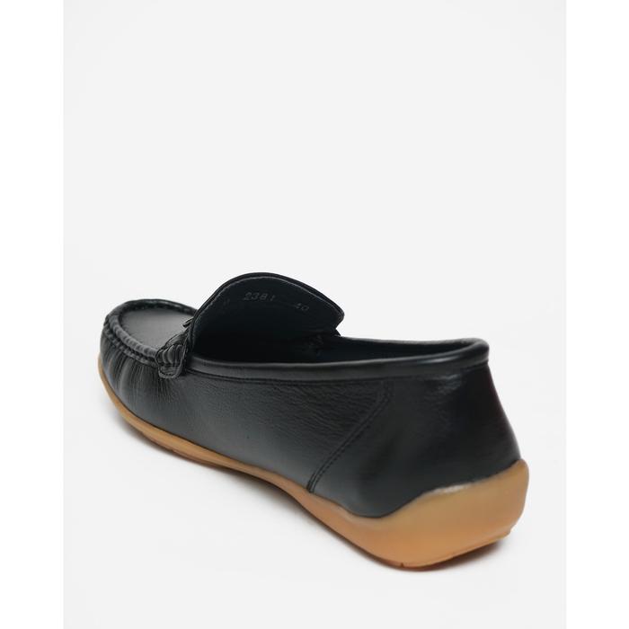 Vigano Cipta Perdana Buccheri Galina Moccasin Women Black