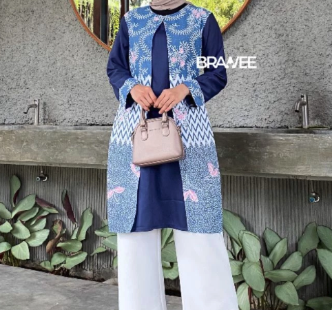  Brawee Tunik Batik Wanita