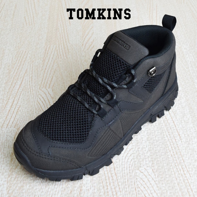 TOMKINS Roblox Hitam 2