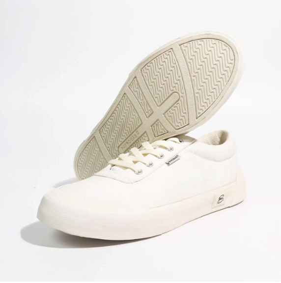 Famous Shoes Factory Patrobas Basic Off White Sneakers