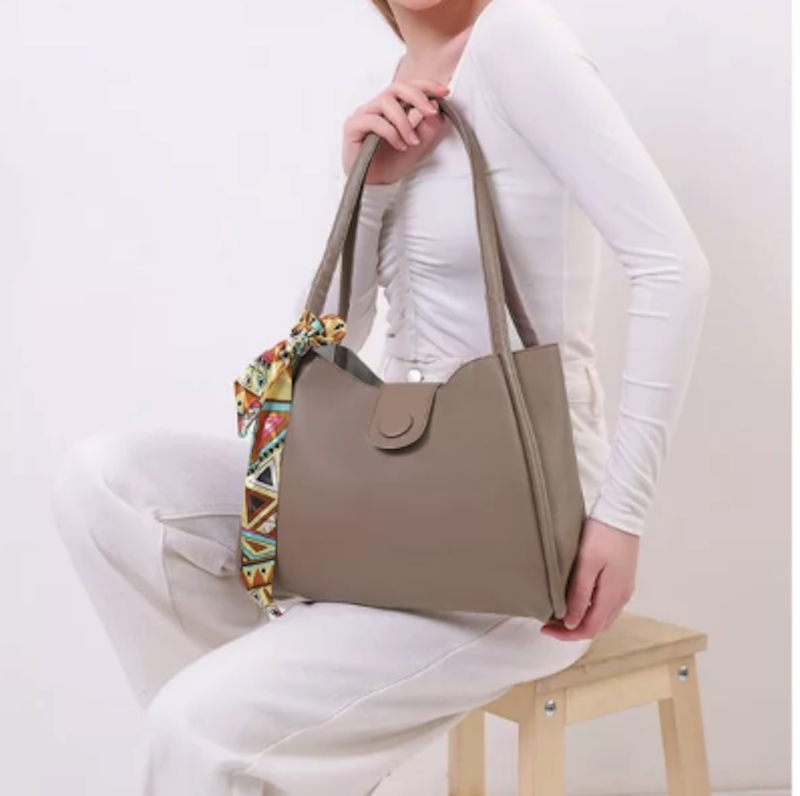 Berrybenka Tekka Kanaya Tote Bag 5
