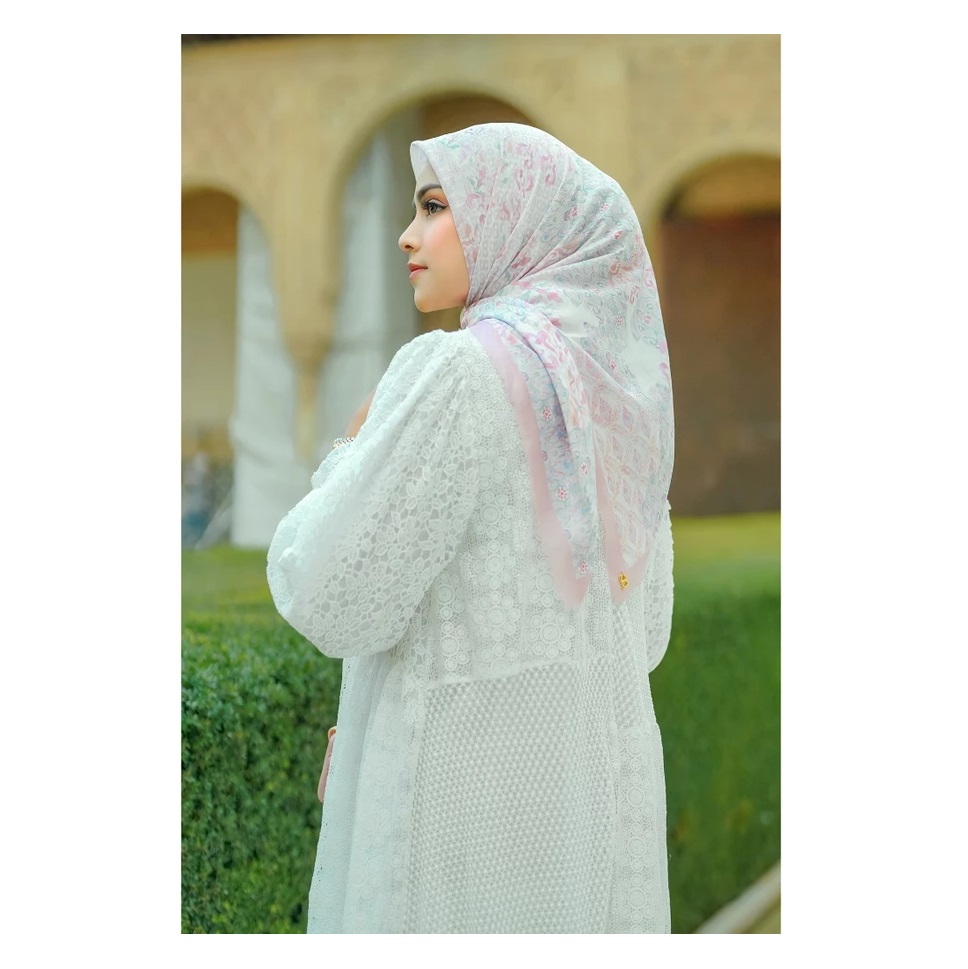 Alia Kreasi Mandiri Internasional Buttonscarves The Granada Square