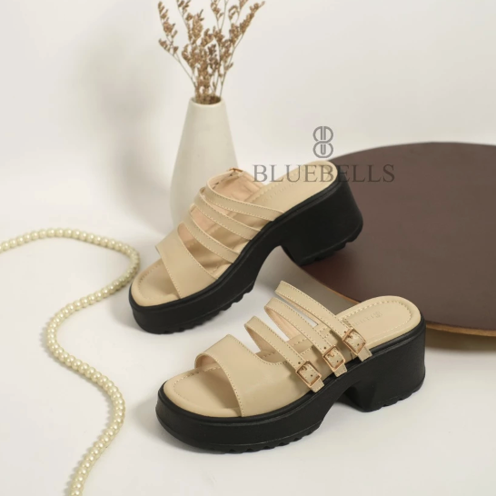  Bluebells MILKY Sendal Wedges Wanita 
