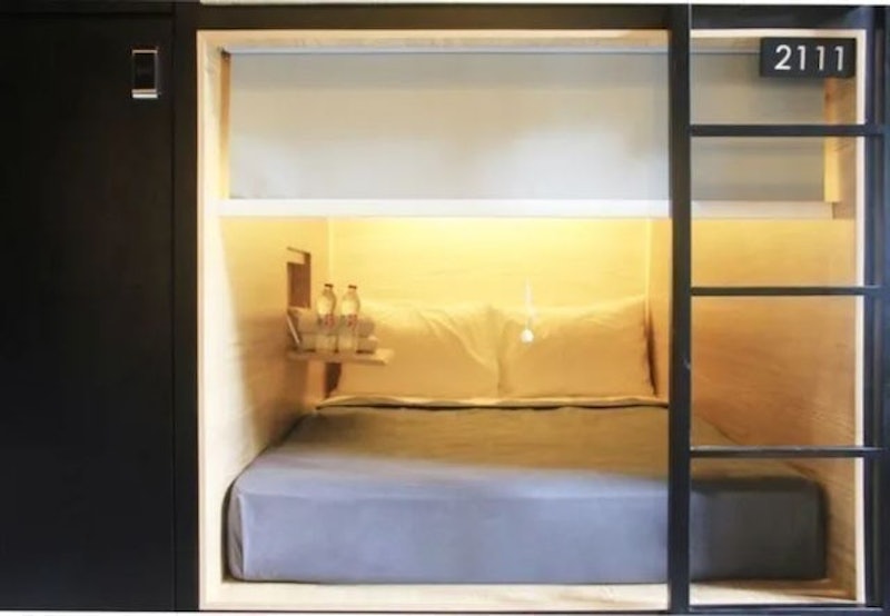 Livinn Hostel City Center Surabaya 1