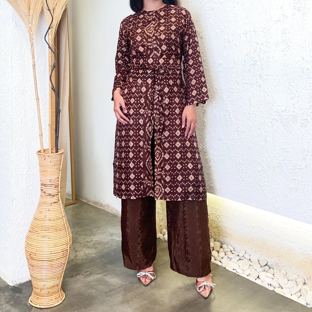  Lausboutique Selly Long Sleeve Seri Jumputan