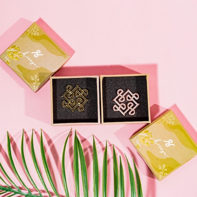 Hessya Label Queen Brooch