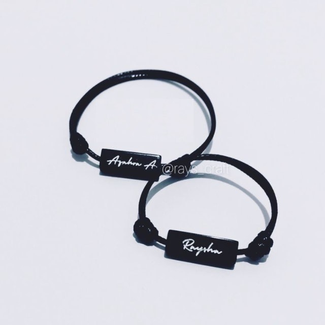 Gelang Akrilik Persegi