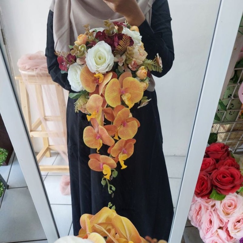 Rishala Flower Buket Wedding Juntai Cascade 5