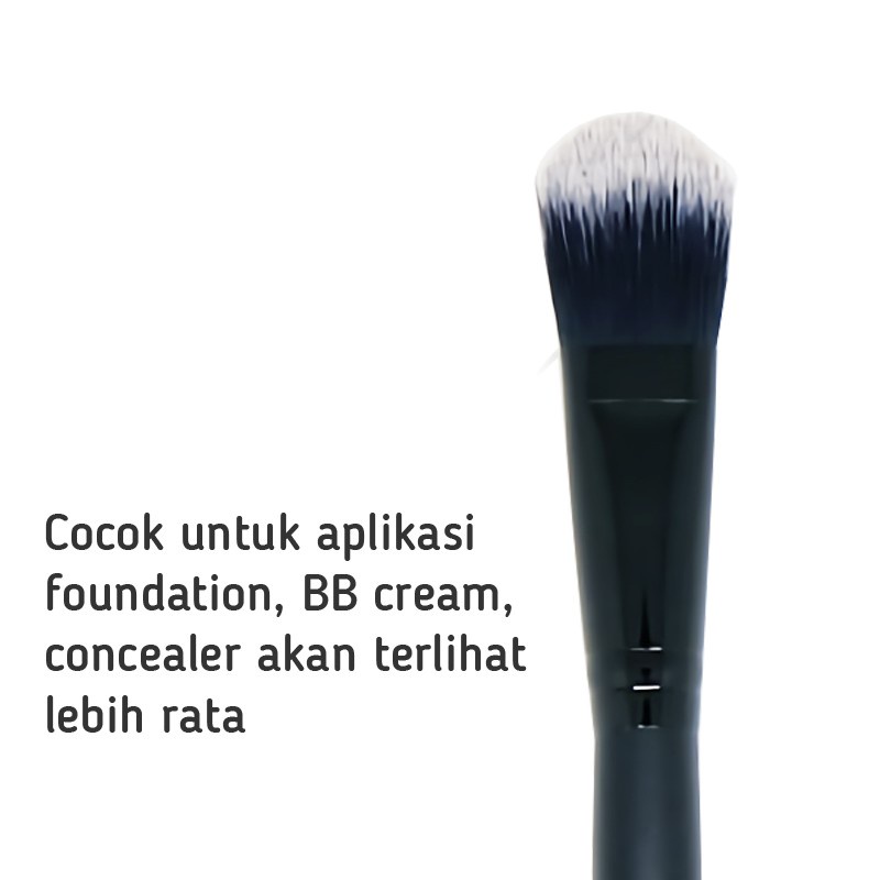 Just Miss Foundation Brush 2