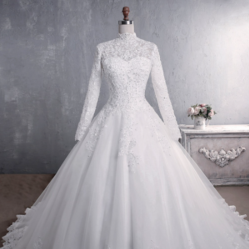 Muslim Women White Wedding Gown 3