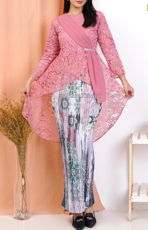  Nusa Kebaya Setelan Kebaya Tunik Brukat Soraya