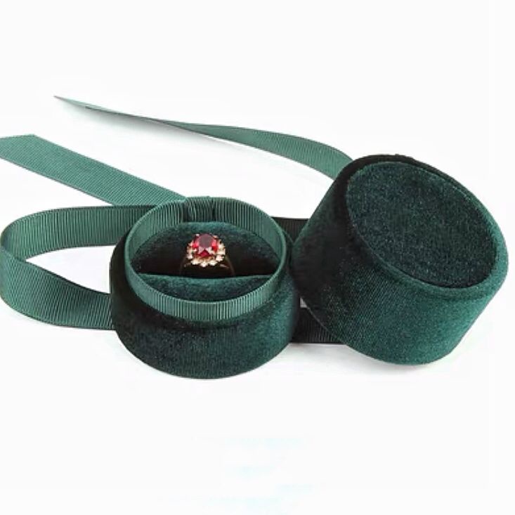 Maison Jewelry Box Round Ribbon Velvet Ring Box  5