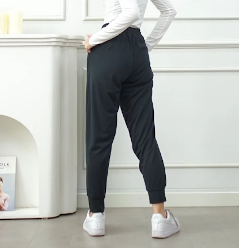 IE.DEMODE Milea Celana Jogger Panjang Hitam 4