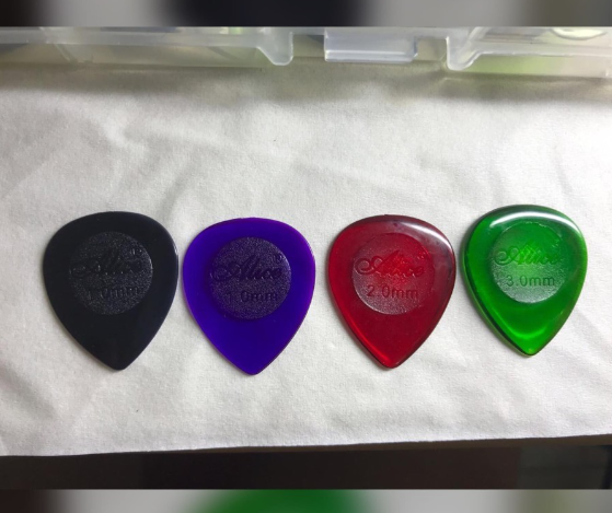 Pick Guitar Bass Akustik Elektrik Stubby  5