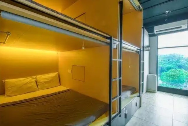 7 Rekomendasi Hotel Kapsul di Surabaya Terbaik  4