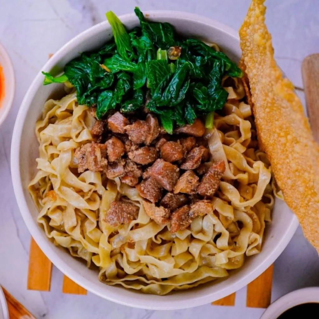 Burung Layang Terbang Burung Layang Terbang Mie Kriting Telur Mie Lebar 
