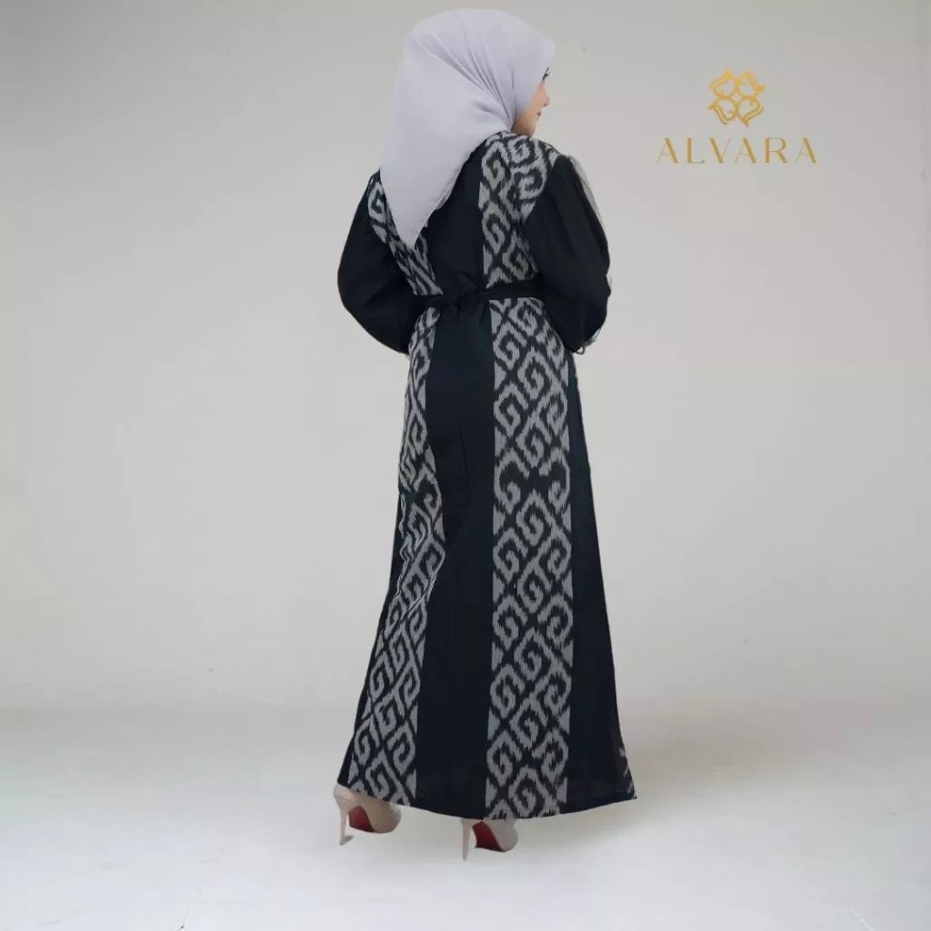 ALVARA Kana Dress Batik
