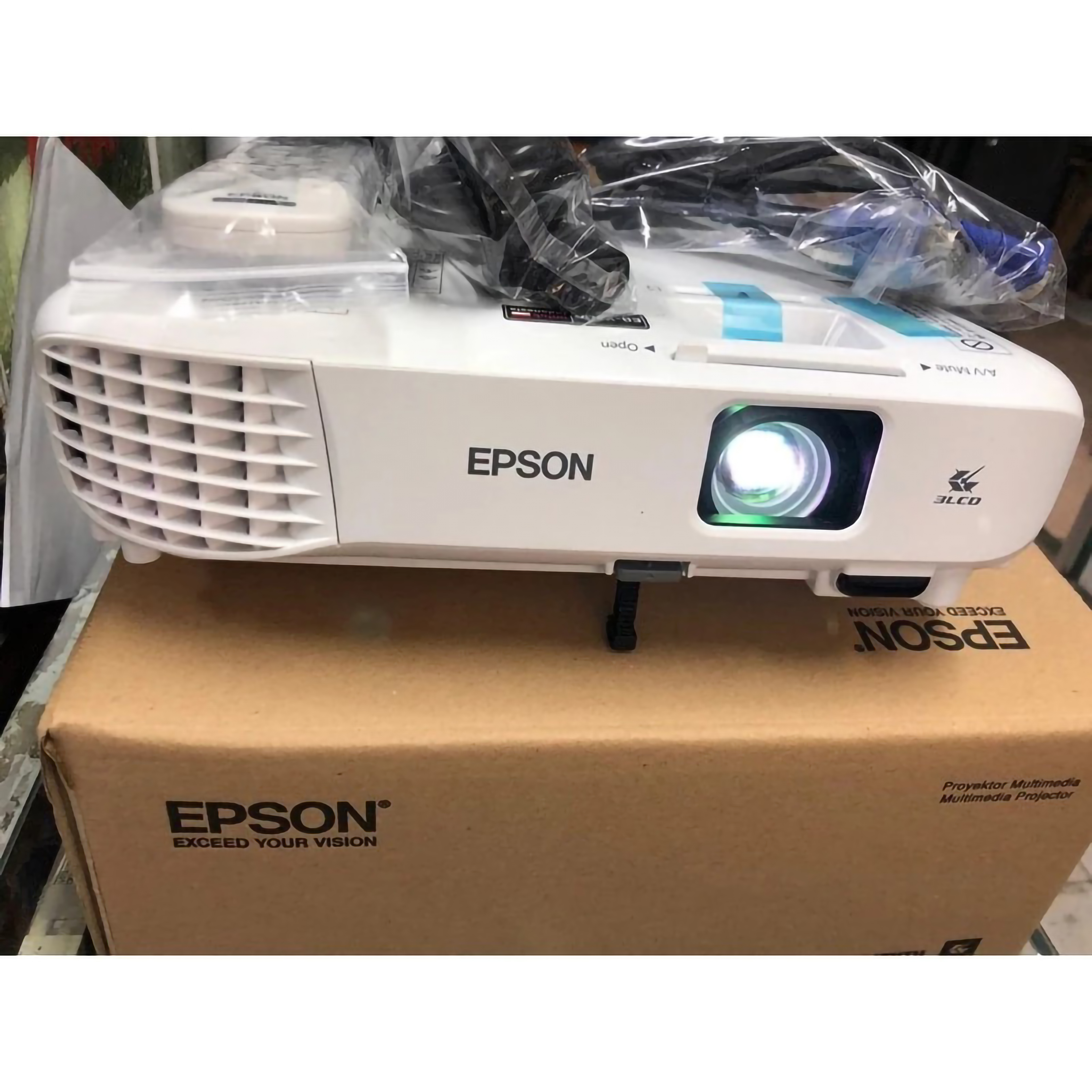 Epson Epson SVGA 3LCD Projector EB-S400