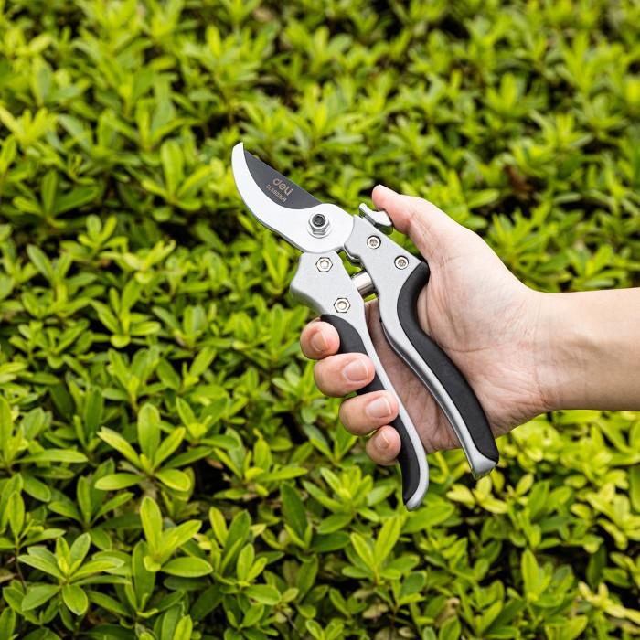 Deli Gardening Shear 8"  4