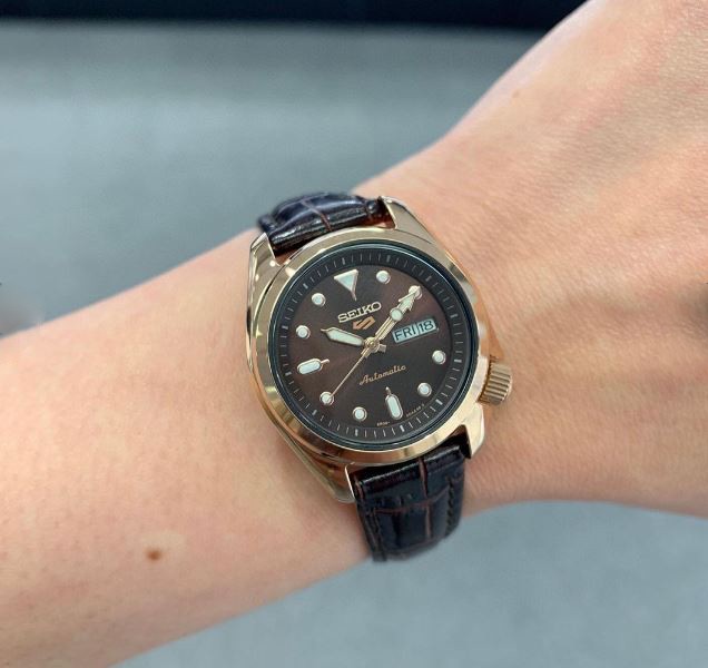 SEIKO 5 Sports SKX series 4