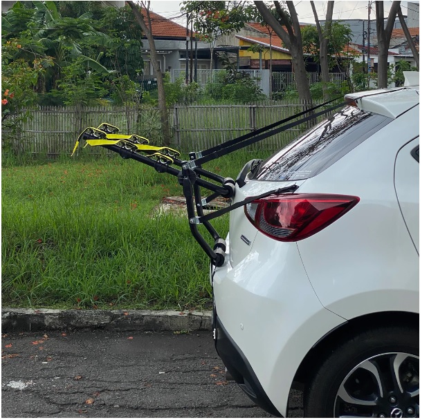 STRUMMER  Trunk Mount Bike Carrier TM-300 